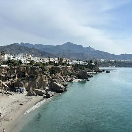 Fantastic Sea Views Sun Lounge Apartment Nerja