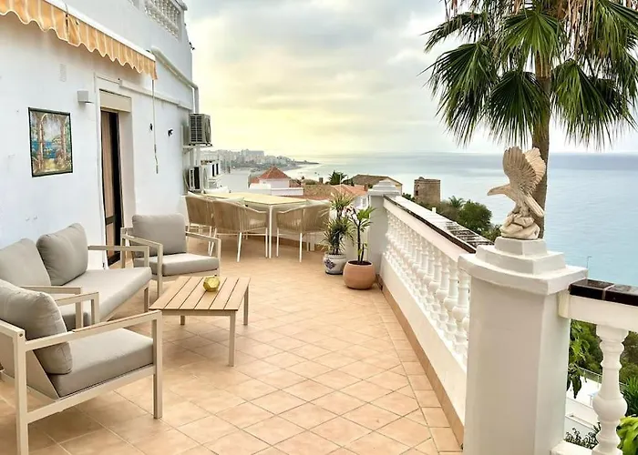 Fantastic Sea Views Sun Lounge