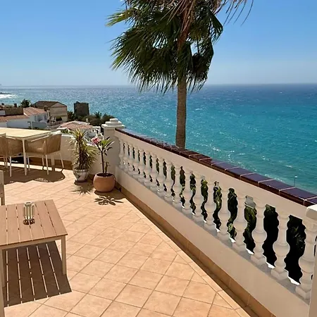 Fantastic Sea Views Sun Lounge