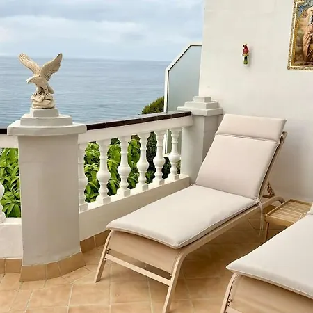 Fantastic Sea Views Sun Lounge *