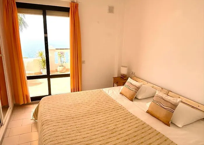 Apartment Fantastic Sea Views Sun Lounge