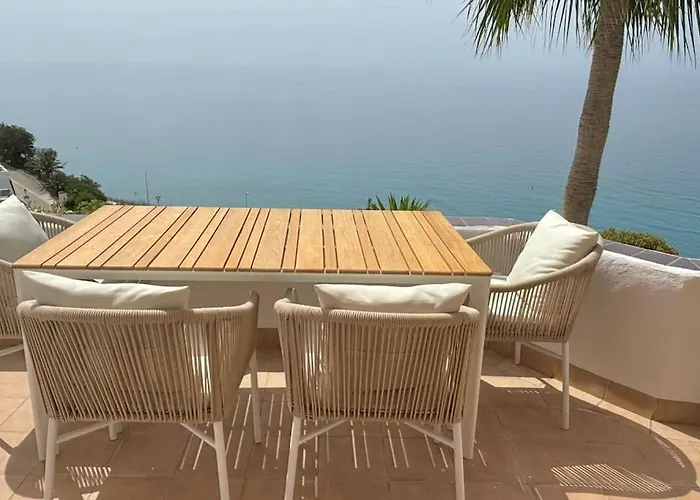 Fantastic Sea Views Sun Lounge Nerja