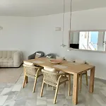 Апартаменты Fantastic Sea Views Sun Lounge