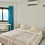 Апартаменты Fantastic Sea Views Sun Lounge *