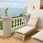 Fantastic Sea Views Sun Lounge *